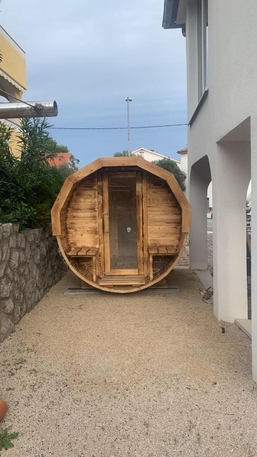 Krk Kornic Apartments Екстериор снимка