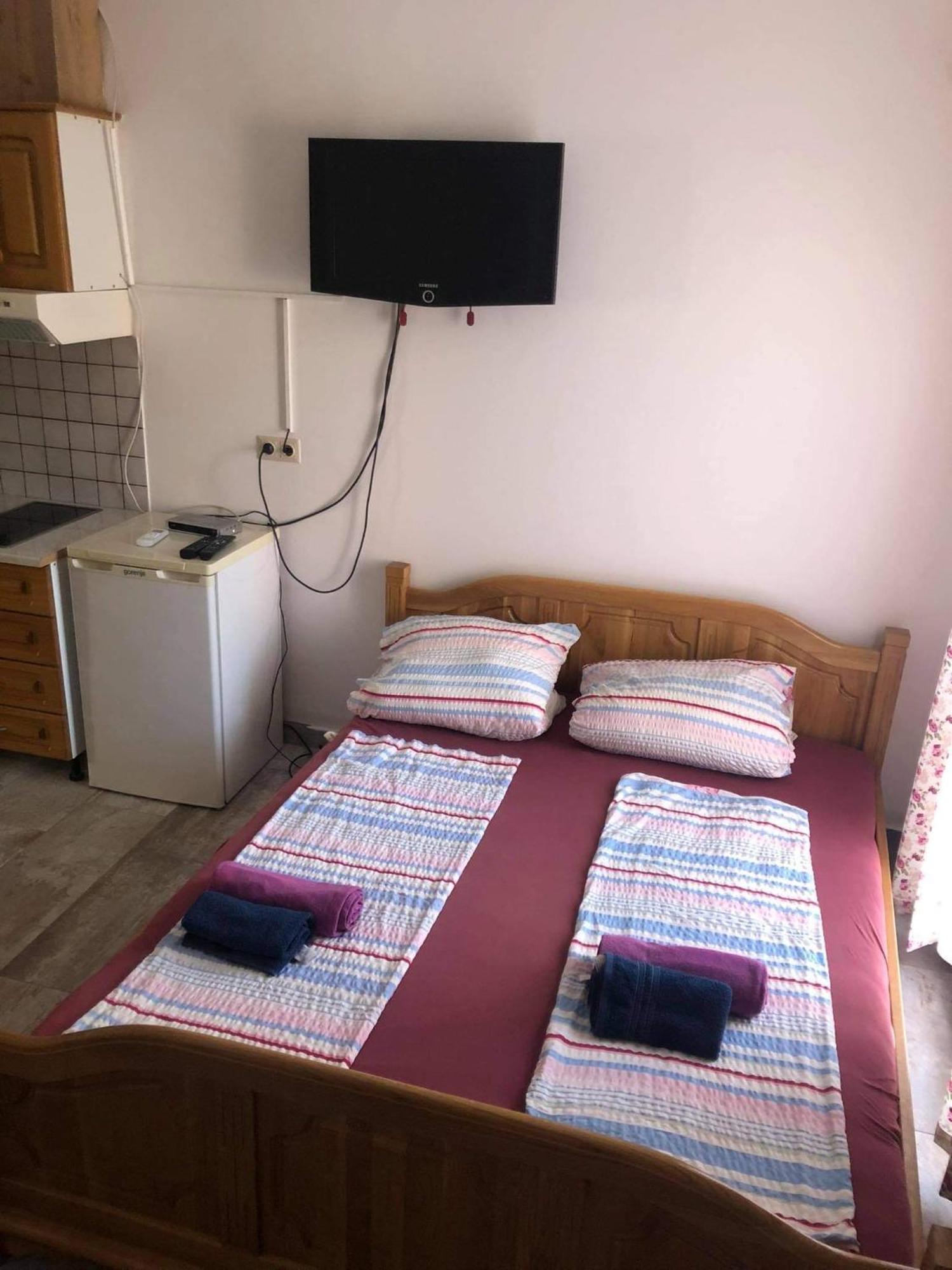 Krk Kornic Apartments Стая снимка