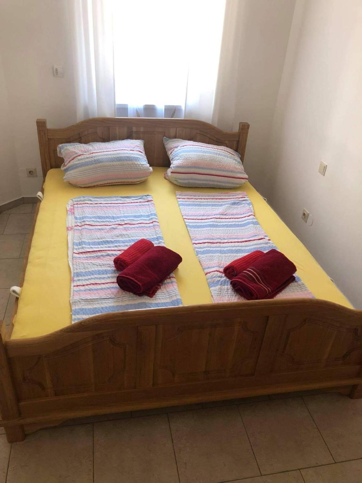 Krk Kornic Apartments Стая снимка