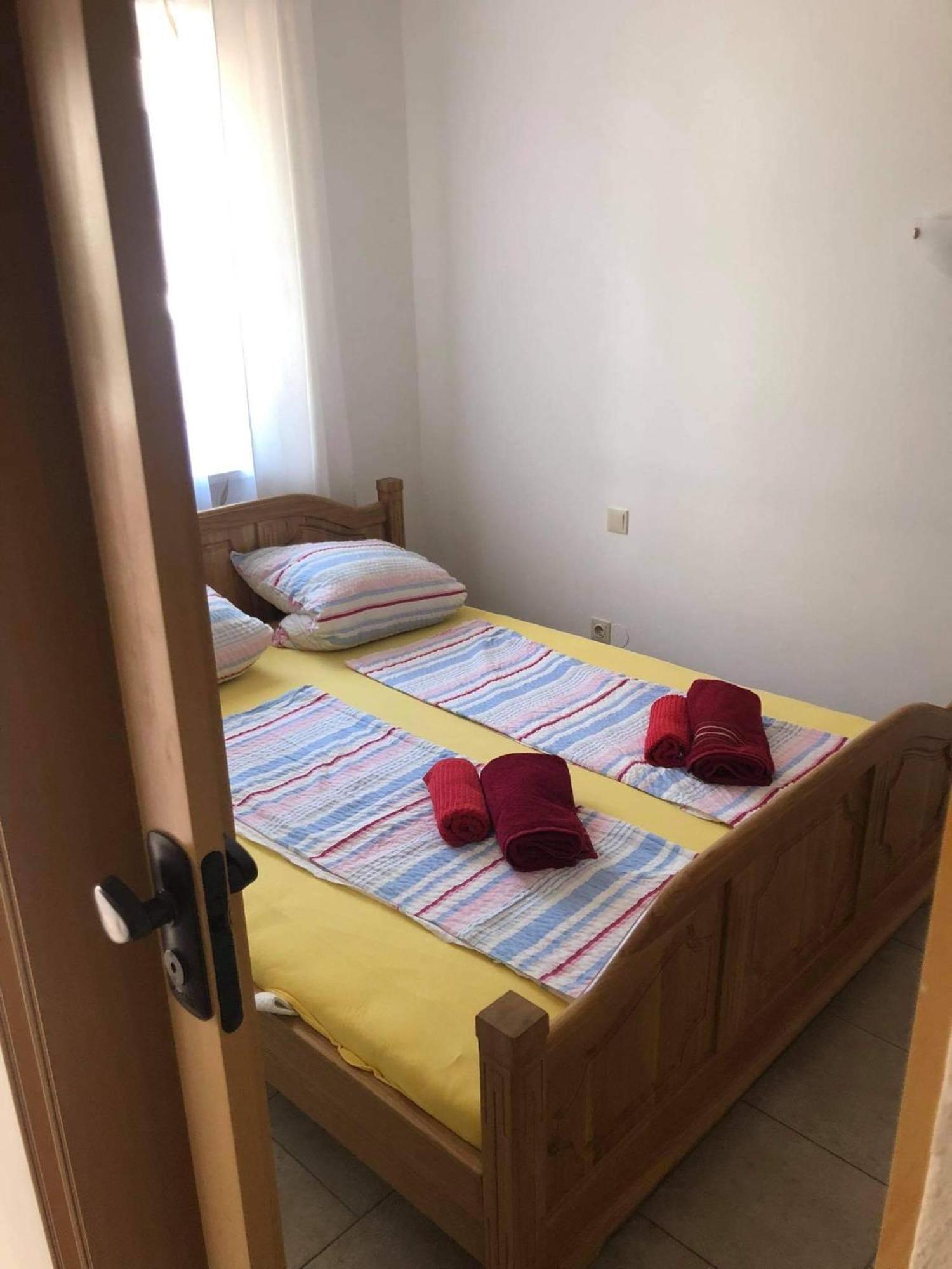 Krk Kornic Apartments Стая снимка