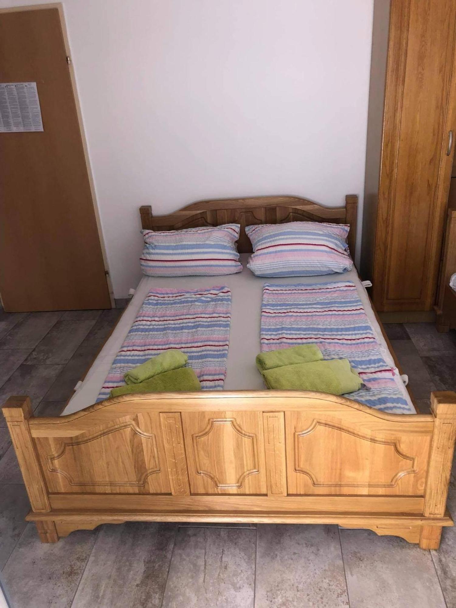 Krk Kornic Apartments Стая снимка
