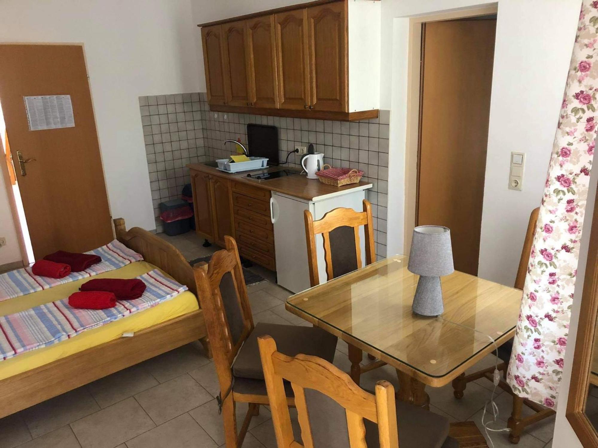 Krk Kornic Apartments Стая снимка