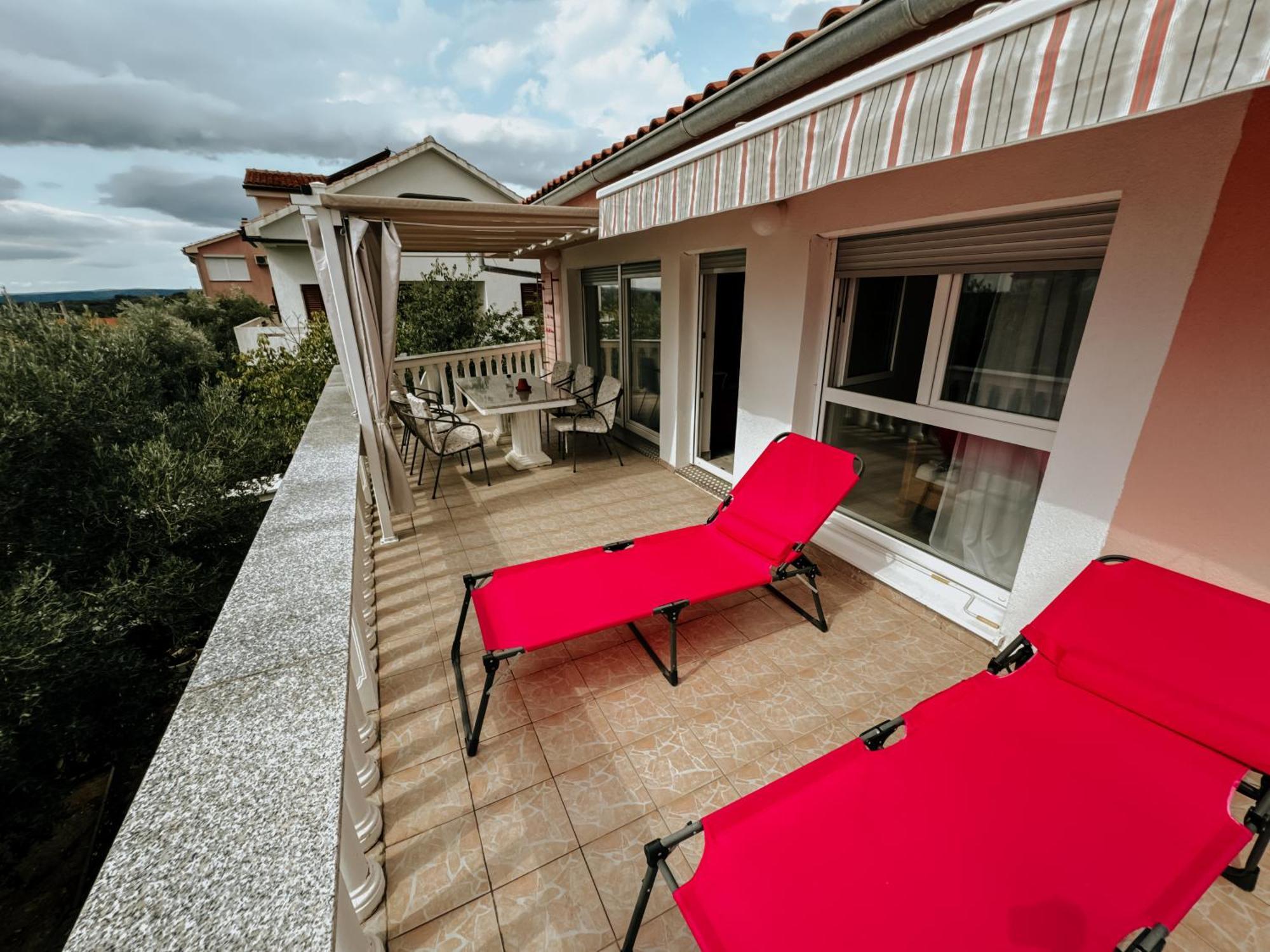 Krk Kornic Apartments Екстериор снимка
